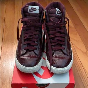Women's Nike Blazer mid vintage sneakers